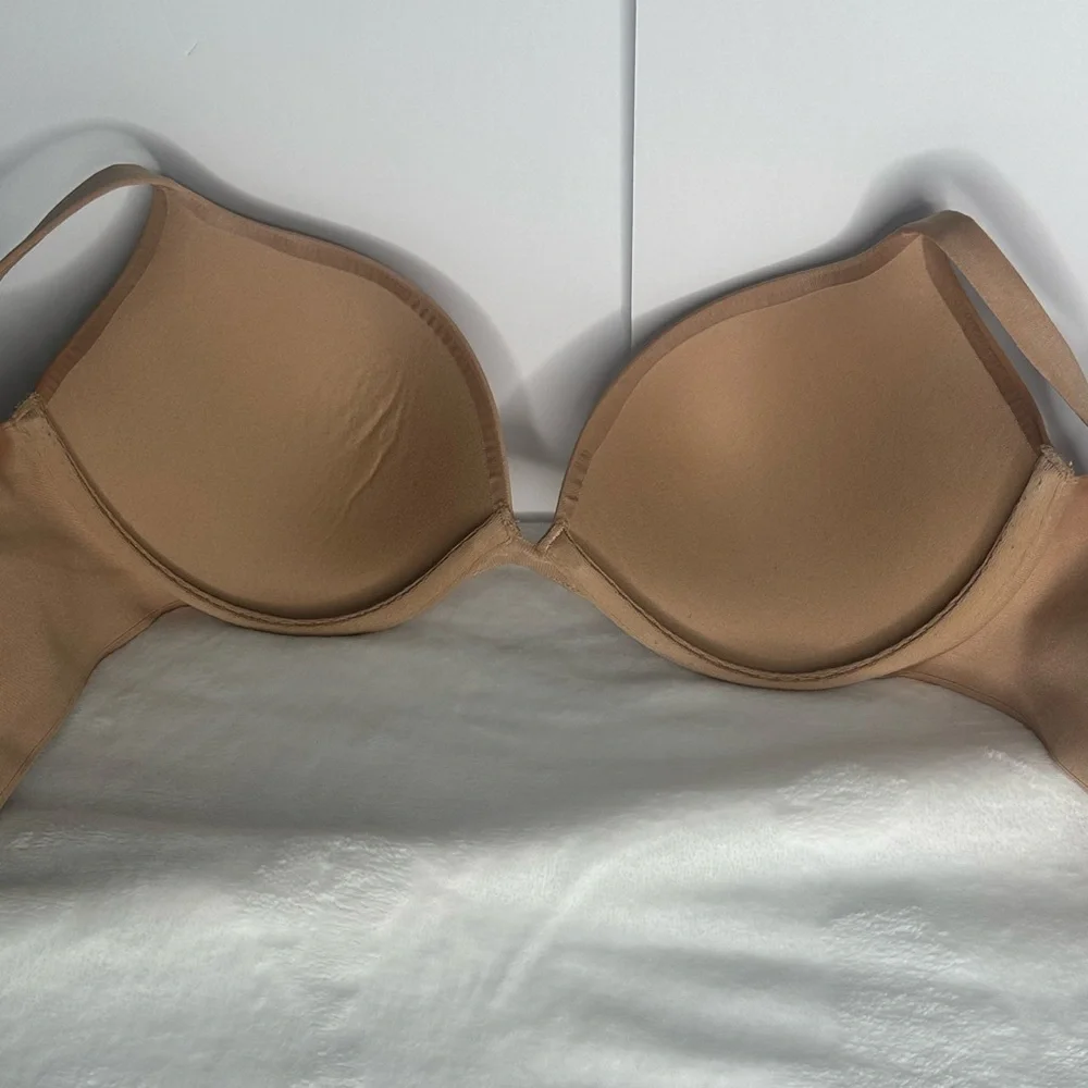 Skims Kim Kardashian ultimate teardrop clay tan nude pushup Bra 36C